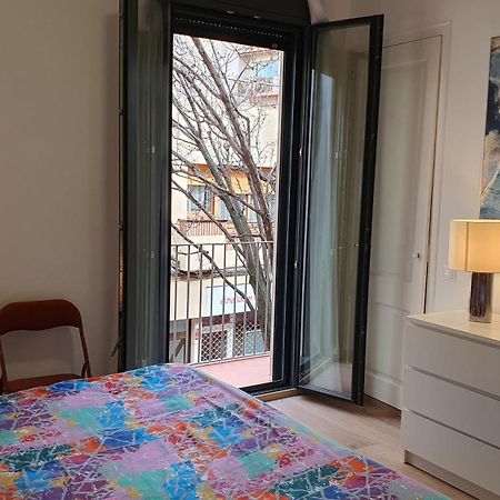 Apartamento Nuevo En Terrassa Centro Eksteriør bilde