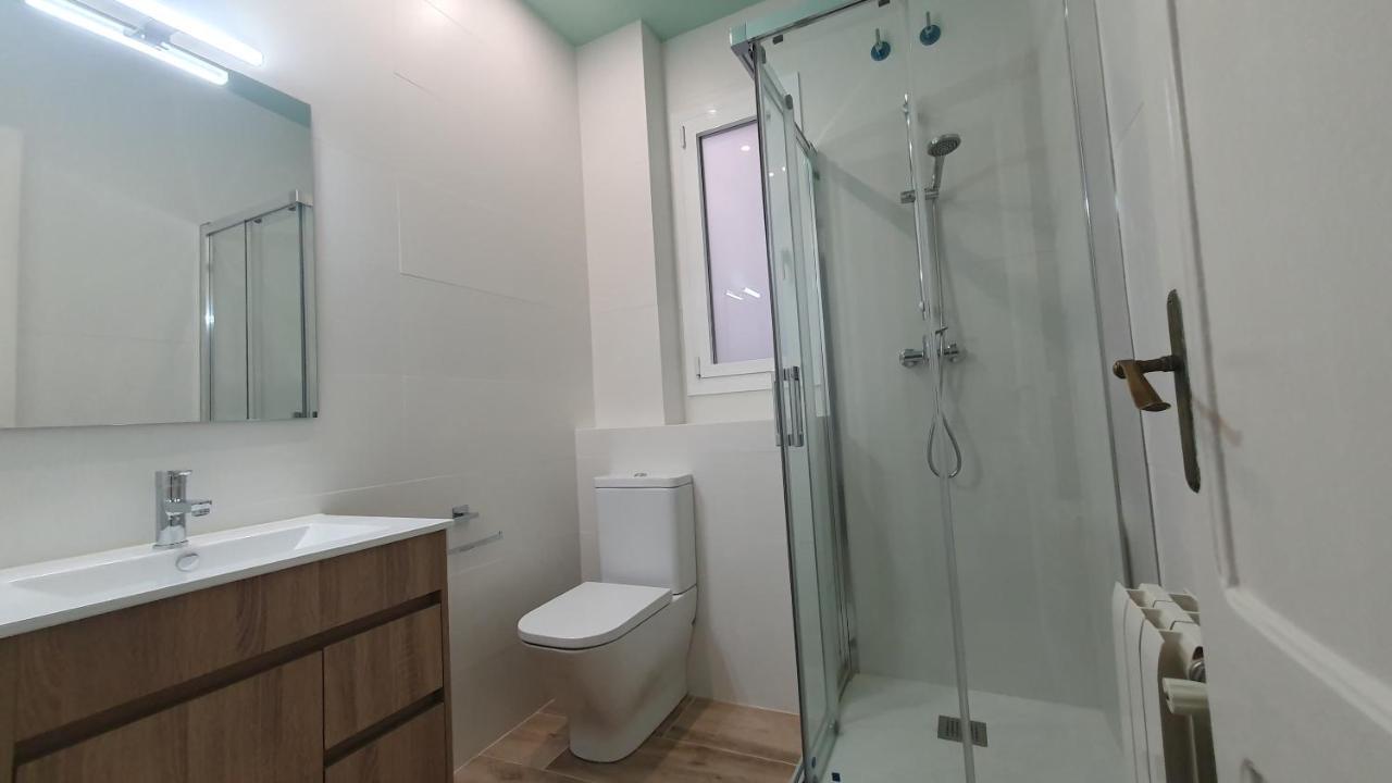 Apartamento Nuevo En Terrassa Centro Eksteriør bilde