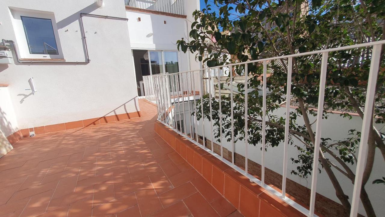 Apartamento Nuevo En Terrassa Centro Eksteriør bilde