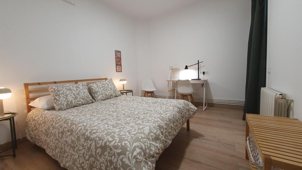 Apartamento Nuevo En Terrassa Centro Eksteriør bilde