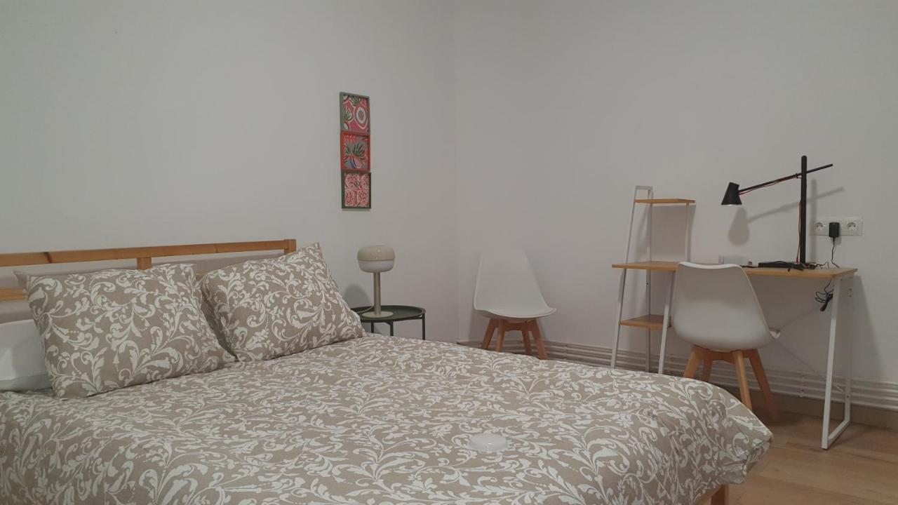 Apartamento Nuevo En Terrassa Centro Eksteriør bilde