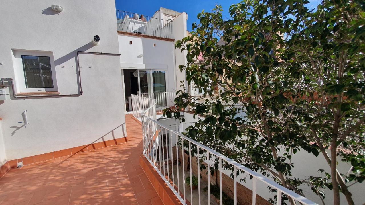 Apartamento Nuevo En Terrassa Centro Eksteriør bilde